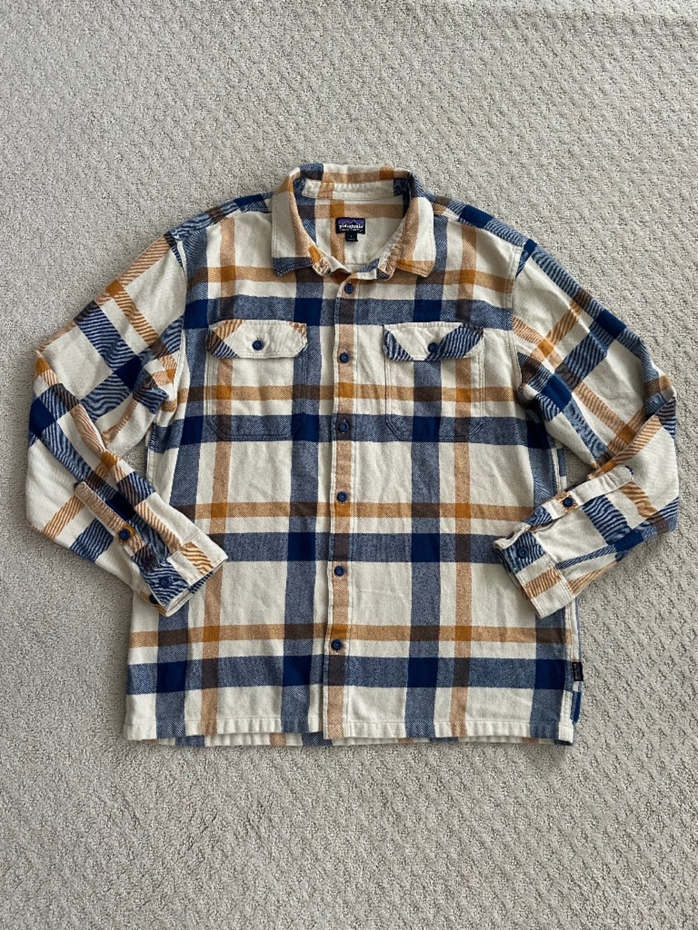 Patagonia Men's Long Sleeved Fjord Flannel Plaid Shirt L Outdoor Hiking Casual